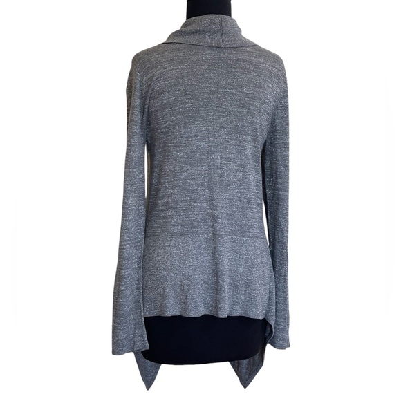 Cache’ Gray Silver Metallic Cardigan Sweater Sz M High Low Hemline Shimmer - Picture 7 of 14